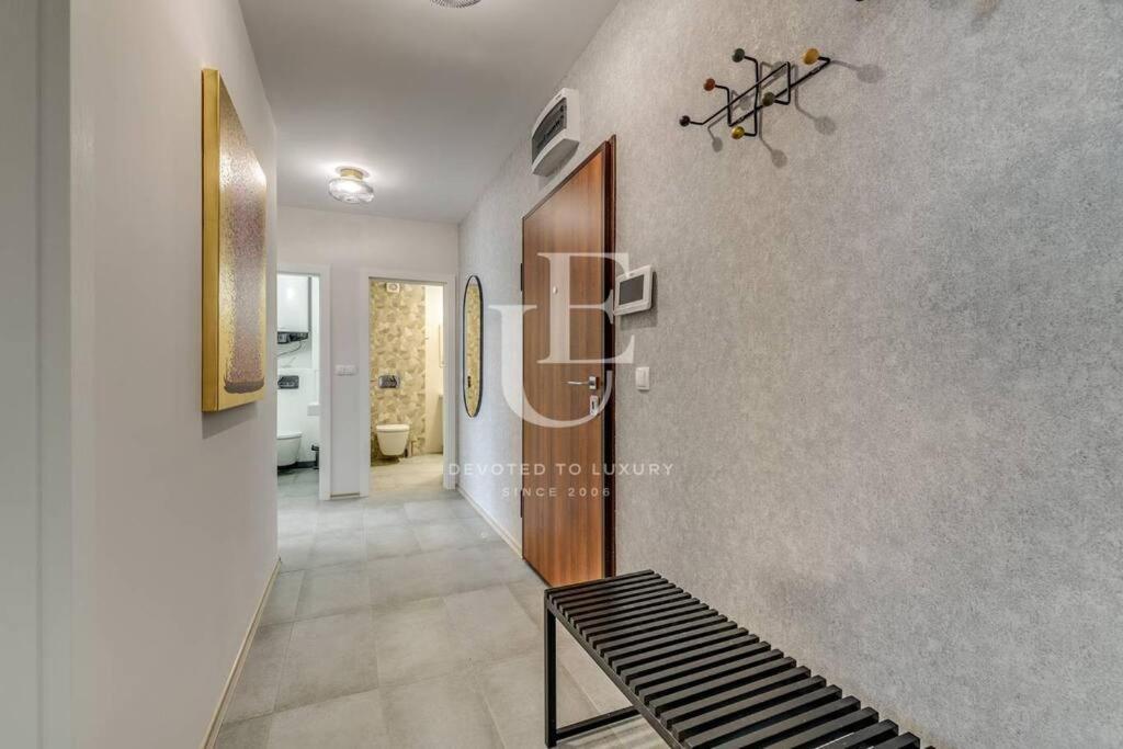 Madrid: A Modern 2-Bedroom Apartment With Parking Sofia Bagian luar foto