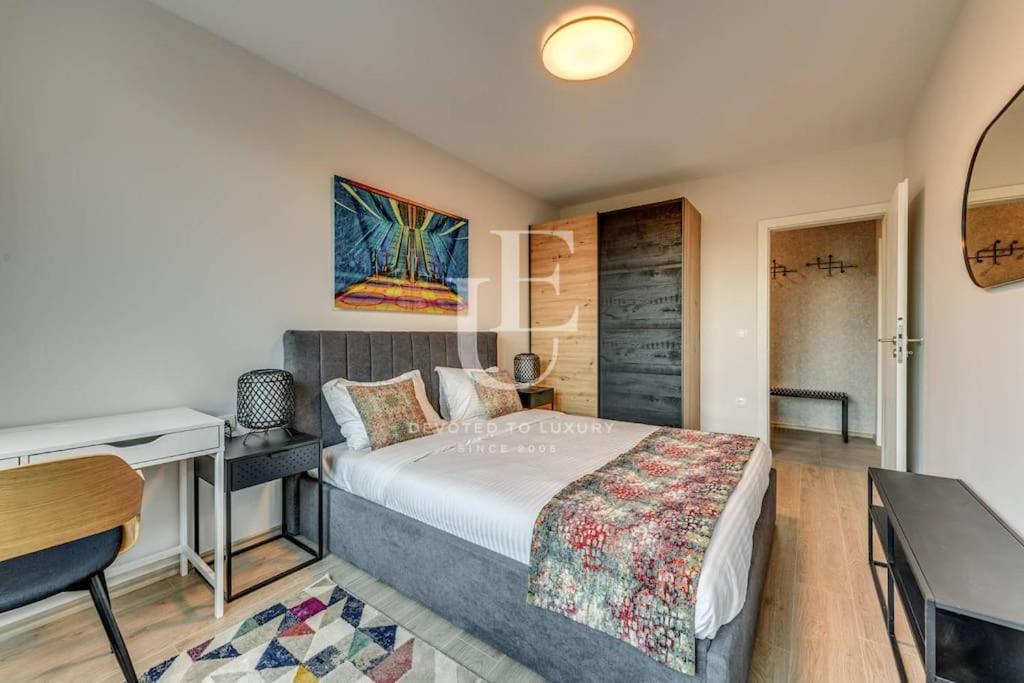 Madrid: A Modern 2-Bedroom Apartment With Parking Sofia Bagian luar foto
