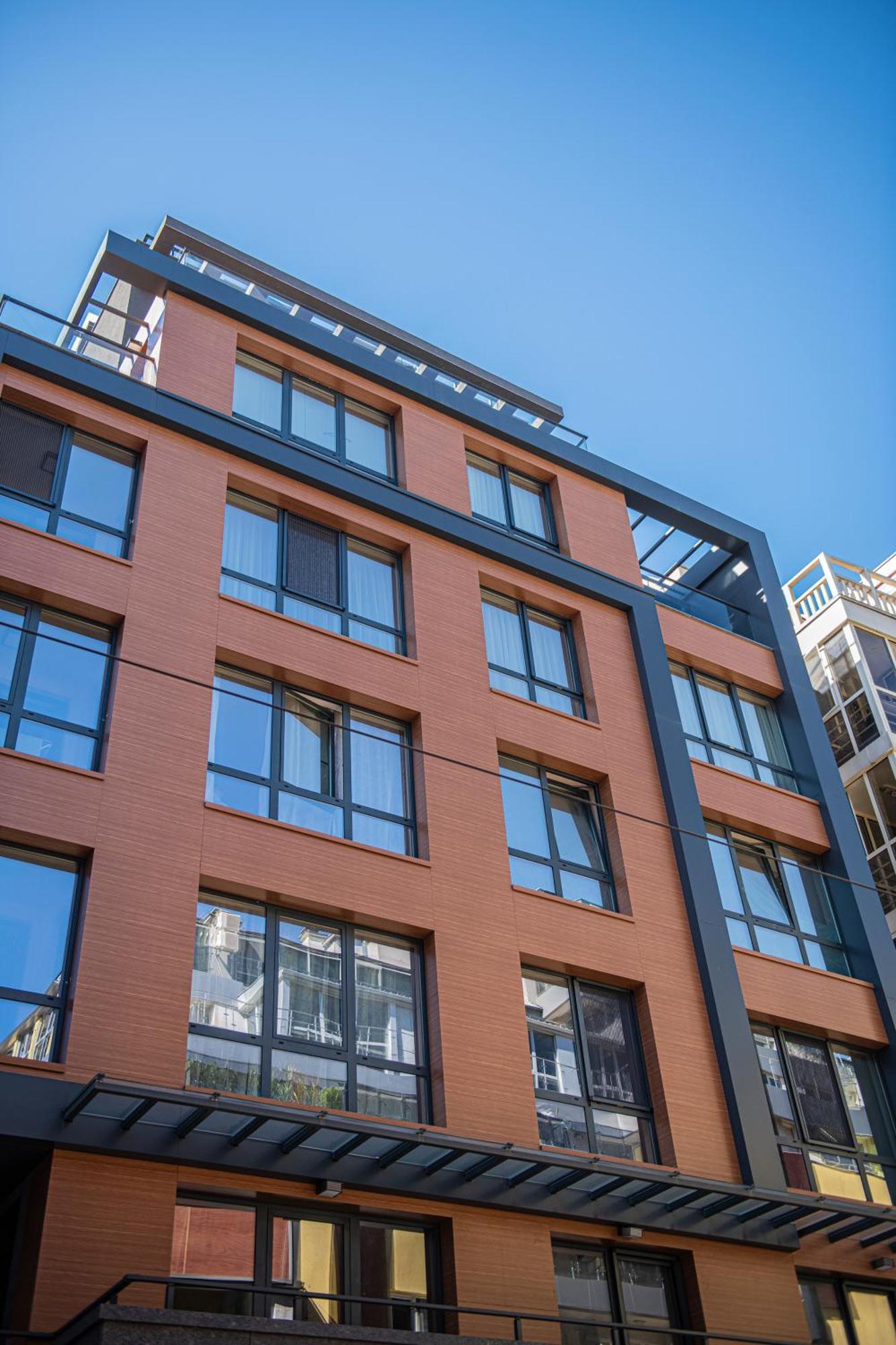 Madrid: A Modern 2-Bedroom Apartment With Parking Sofia Bagian luar foto